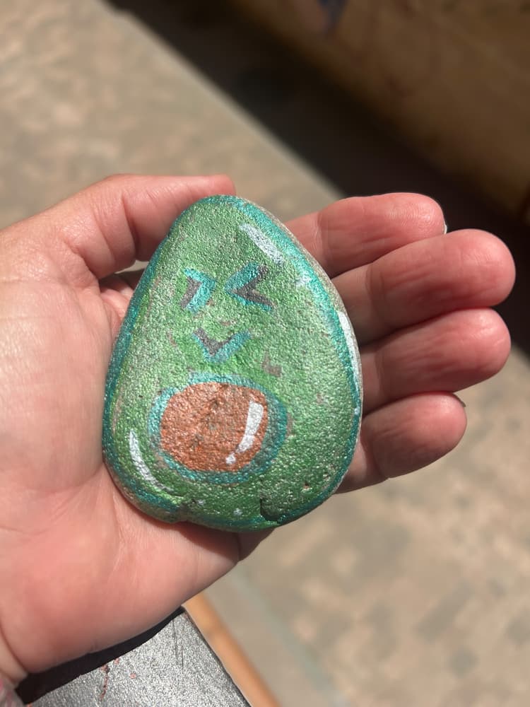 Quieres una piedra?